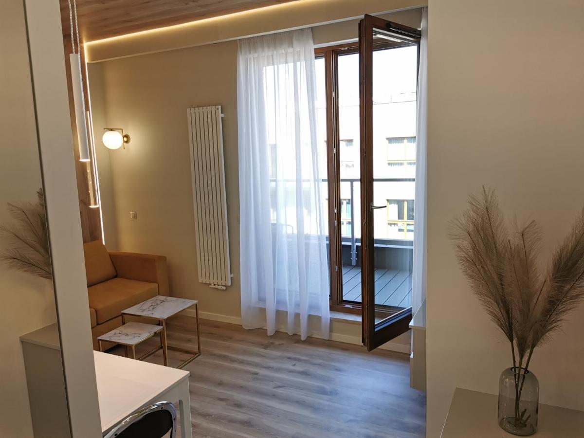 Zajezdnia Wrzeszcz Apartamenty Гданськ Екстер'єр фото