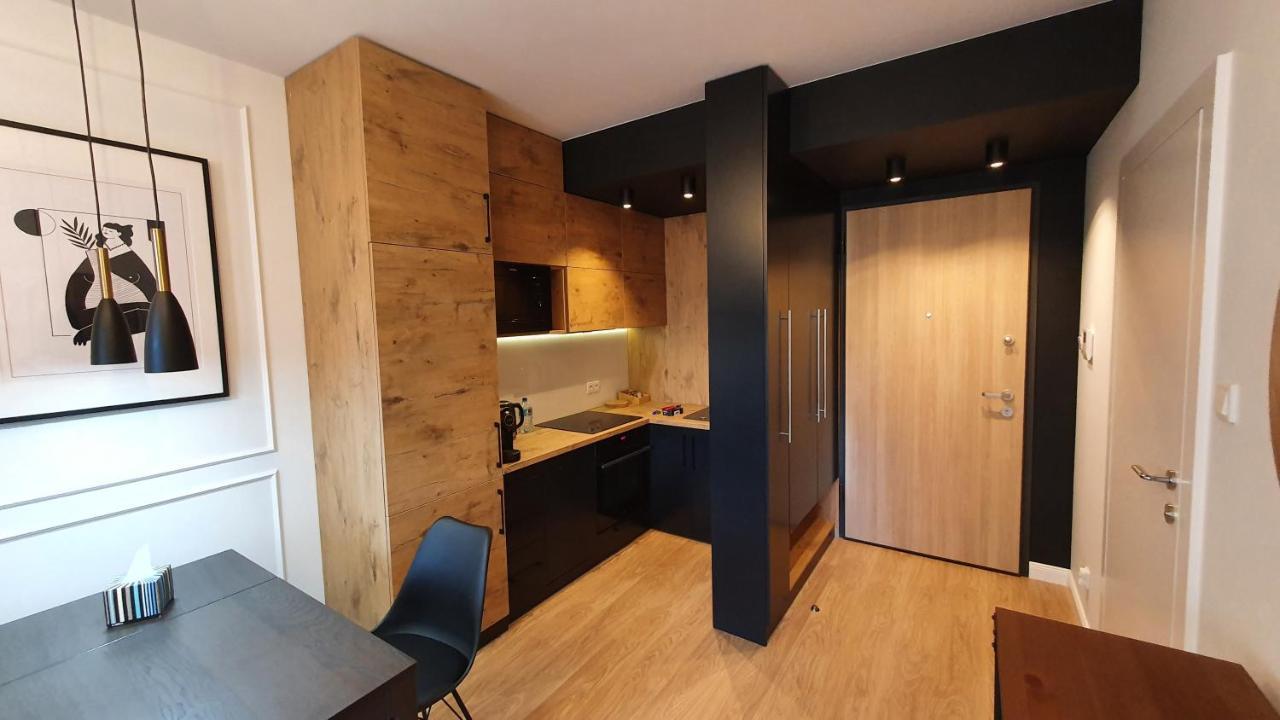 Zajezdnia Wrzeszcz Apartamenty Гданськ Екстер'єр фото